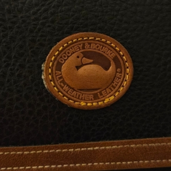 Dooney & Bourke Vintage Classic Black Tan Genuine Pebbled AWL Wallet - Picture 5 of 8